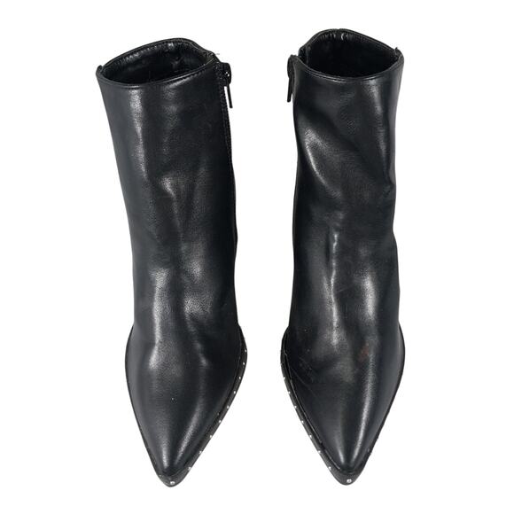 NWOT! QUPID! BLACK VEGAN LEATHER ANKLE BOOTS W/GOLD MICRO STUDDED TOE! SZ 5.5M - Picture 4 of 10